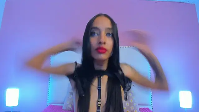 charlotte kisss online show from 14, 1, 2025