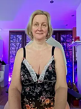 Snapshot of MarleneBloem chatting on 2, 3, 2026 MarleneBloem online show from 2, 3, 2026