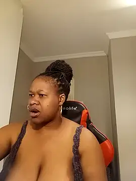 Snapshot of bustylisa1983 chatting on 27, 3, 2026 bustylisa1983 online show from 27, 3, 2026