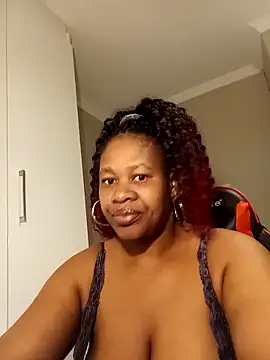 Snapshot of bustylisa1983 chatting on 27, 4, 2026 bustylisa1983 online show from 27, 4, 2026