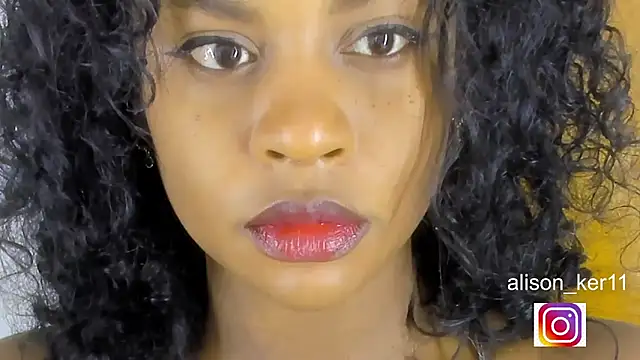 Snapshot of alison-ker3 chatting on 7, 4, 2026 alison-ker3 online show from 7, 4, 2026