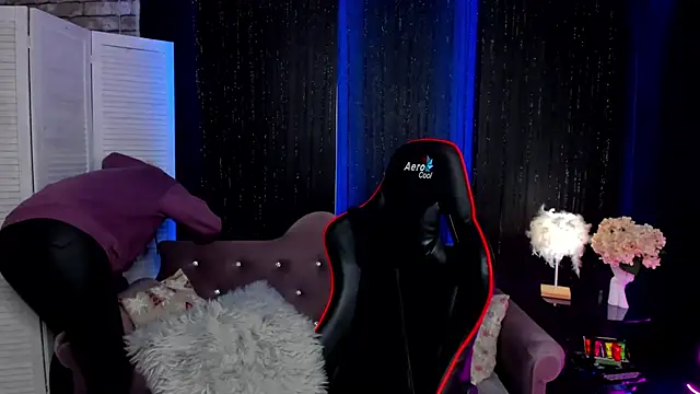 SarahCoksss online show from 6, 11, 2025