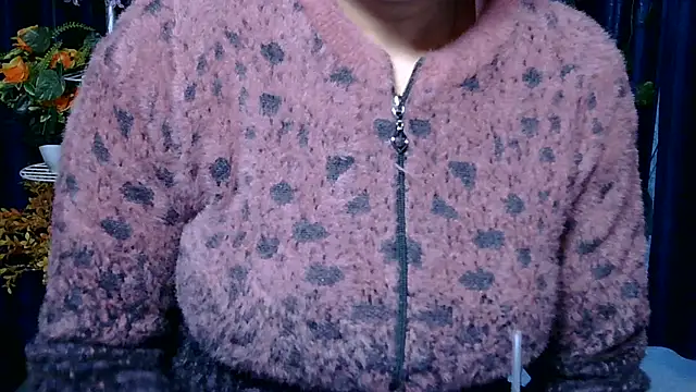 Snapshot of sexy-simmy chatting on 15, 11, 2025 sexy-simmy online show from 15, 11, 2025