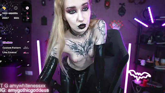 Snapshot of amywhitenessxx chatting on 7, 6, 2026 amywhitenessxx online show from 7, 6, 2026
