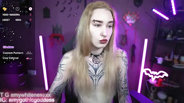 Snapshot of amywhitenessxx chatting on 13, 6, 2026 amywhitenessxx online show from 13, 6, 2026