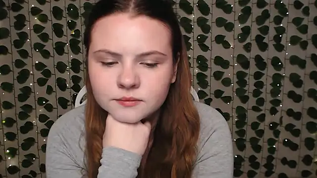 IxxiLiana online show from 12, 1, 2025