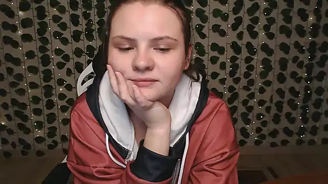 IxxiLiana online show from 3, 3, 2025