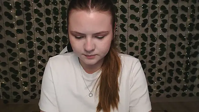 IxxiLiana online show from 9, 3, 2025