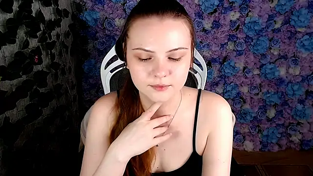 IxxiLiana online show from 30, 9, 2025