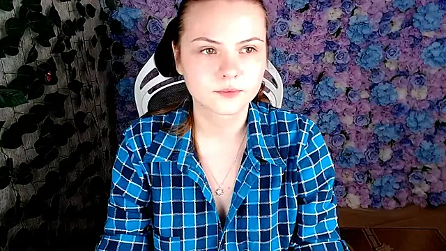 IxxiLiana online show from 14, 10, 2025