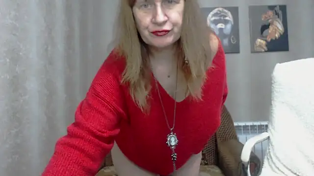 Snapshot of koroleva70 chatting on 19, 12, 2024 koroleva70 online show from 19, 12, 2024