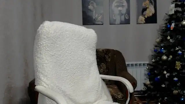 Snapshot of koroleva70 chatting on 9, 1, 2025 koroleva70 online show from 9, 1, 2025