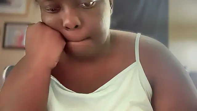 Snapshot of Yagurl__west chatting on 1, 3, 2025 Yagurl west online show from 1, 3, 2025