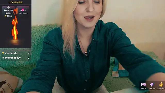 Snapshot of ElysonLang chatting on 28, 12, 2024 ElysonLang online show from 28, 12, 2024