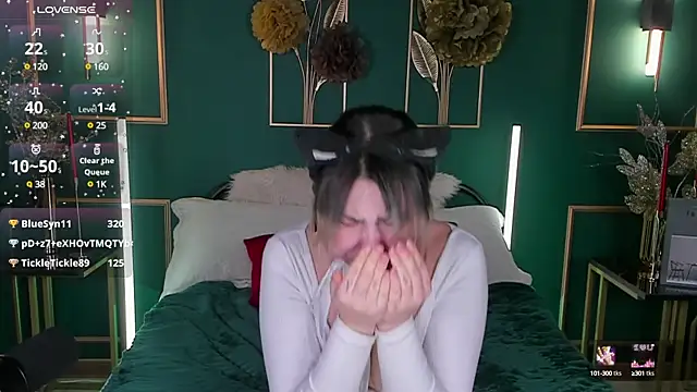 Snapshot of PennyMay chatting on 25, 12, 2024 PennyMay online show from 25, 12, 2024