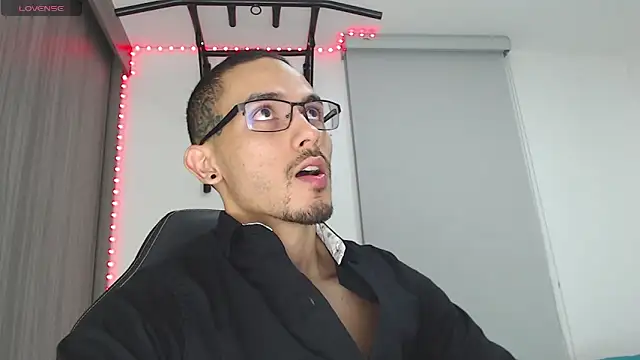 russthiago online show from 6, 3, 2025