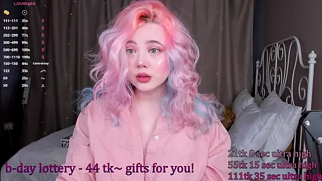 Snapshot of __KawaiiYuki__ chatting on 28, 2, 2025   KawaiiYuki   online show from 28, 2, 2025