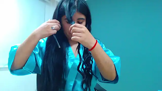 danna- roouss online show from 10, 10, 2025