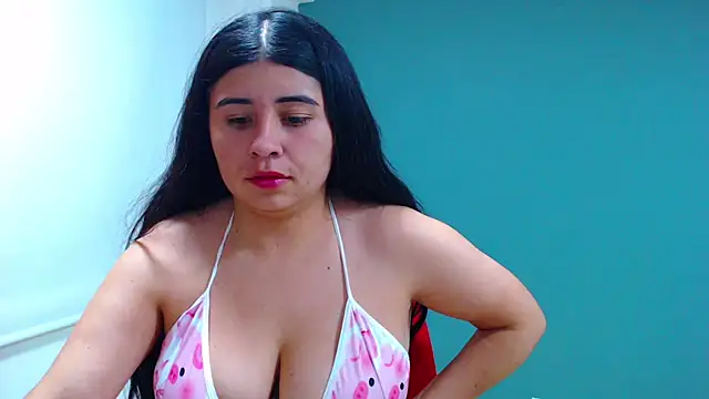 Snapshot of danna-_roouss chatting on 22, 4, 2026 danna- roouss online show from 22, 4, 2026