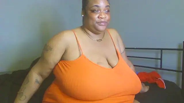 NaughtyHottieBBW online show from 23, 6, 2026