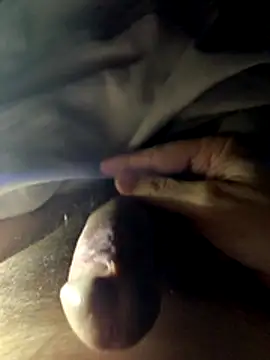 Snapshot of bertram59 chatting on 16, 12, 2025 bertram59 online show from 16, 12, 2025