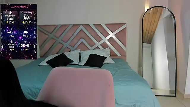 Snapshot of pamela_anderson_ chatting on 15, 1, 2025 pamela anderson online show from 15, 1, 2025