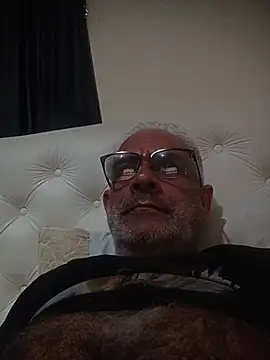 Snapshot of reijulio55 chatting on 21, 7, 2026 reijulio55 online show from 21, 7, 2026