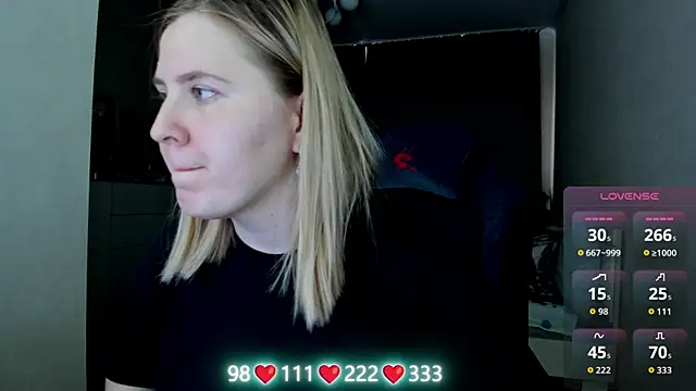 Snapshot of Olivia_Munk chatting on 5, 6, 2026 Olivia Munk online show from 5, 6, 2026