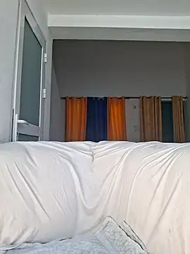 Kamdollie online show from 24, 9, 2025