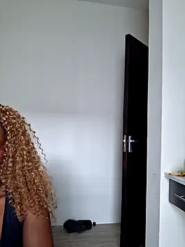 Kamdollie online show from 28, 10, 2025