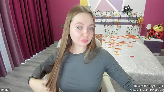 Snapshot of LizaGost chatting on 10, 10, 2025 LizaGost online show from 10, 10, 2025