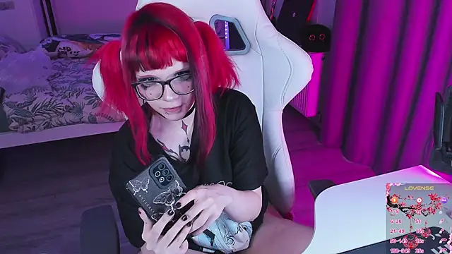 Yumi Youkai online show from 1, 11, 2025