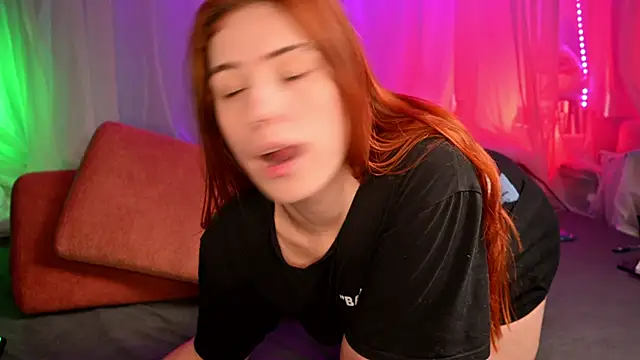 Snapshot of Claudia_and_elon_ chatting on 7, 2, 2026 Claudia and elon online show from 7, 2, 2026