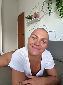 Snapshot of PaulinaSchubert1 chatting on 11, 4, 2026 PaulinaSchubert1 online show from 11, 4, 2026