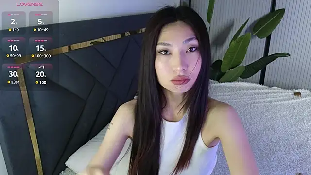 Snapshot of TrishaRey chatting on 2, 6, 2026 TrishaRey online show from 2, 6, 2026