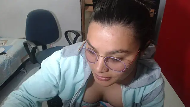 luxury sex 17 online show from 22, 2, 2025