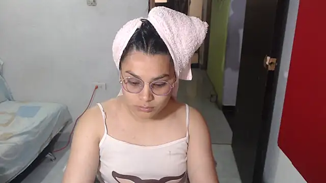 luxury sex 17 online show from 5, 3, 2025