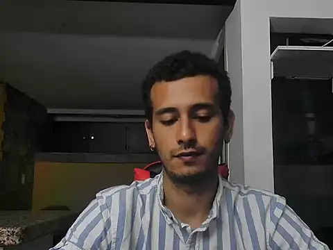 Snapshot of talktome4 chatting on 19, 4, 2026 talktome4 online show from 19, 4, 2026