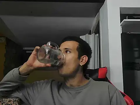 Snapshot of talktome4 chatting on 8, 7, 2026 talktome4 online show from 8, 7, 2026