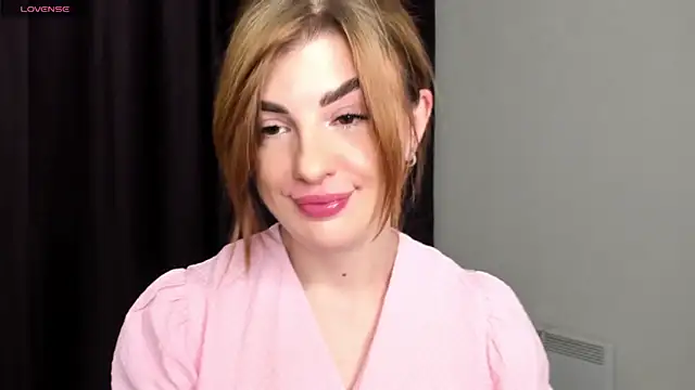 Snapshot of _comefeelme_ chatting on 24, 1, 2025 comefeelme online show from 24, 1, 2025