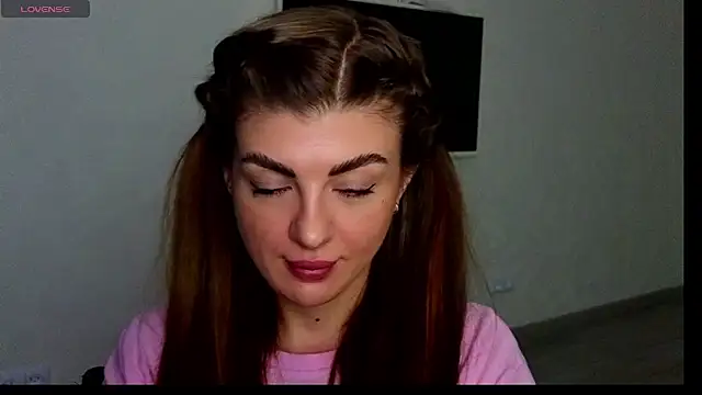 Snapshot of _comefeelme_ chatting on 6, 3, 2025 comefeelme online show from 6, 3, 2025