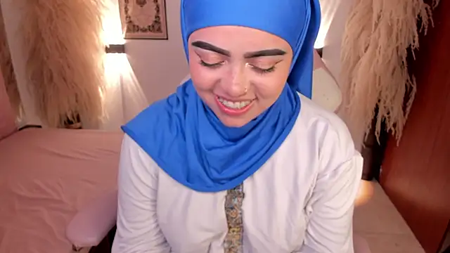 shayla 18 online show from 23, 12, 2024