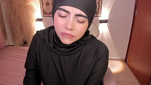 shayla 18 online show from 28, 1, 2025