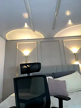 Snapshot of Miss_blue69 chatting on 11, 11, 2025 Miss blue69 online show from 11, 11, 2025