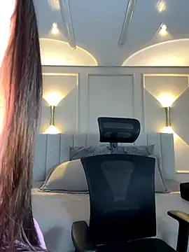 Snapshot of Miss_blue69 chatting on 16, 11, 2025 Miss blue69 online show from 16, 11, 2025