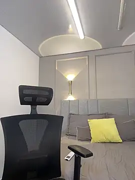 Miss blue69 online show from 2, 4, 2026