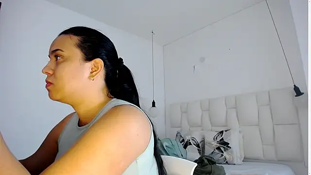 tiffany  pink online show from 11, 10, 2025