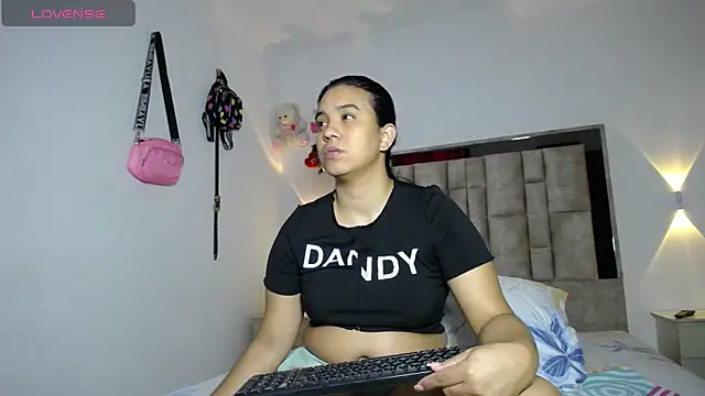 tiffany  pink online show from 16, 11, 2025