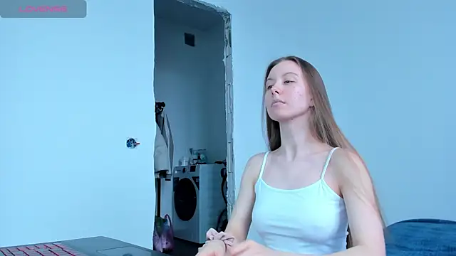 Snapshot of Peggy_Beauty chatting on 20, 4, 2026 Peggy Beauty online show from 20, 4, 2026