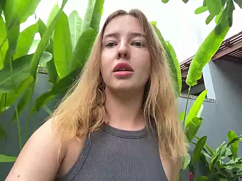 Nura n Sarah online show from 24, 2, 2025